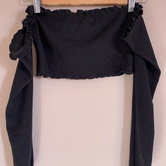 Black off shoulder super crop top, long sleeves, xs - Picture 2 of 3